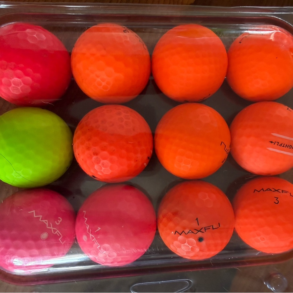 One Dozen used Golf Balls - choose Callaway, Srixon, Titleist, Taylormade, more - Picture 4 of 9